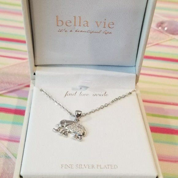 Bella Vie Silver Plated Elephant Necklace Gift Boxed NWT - Picture 6 of 6